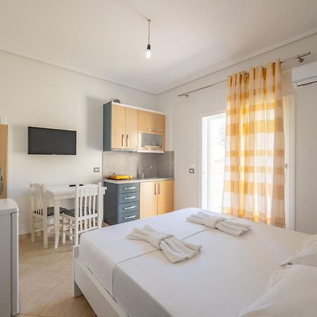 Vila Celi Sarandë Eksteriør bilde