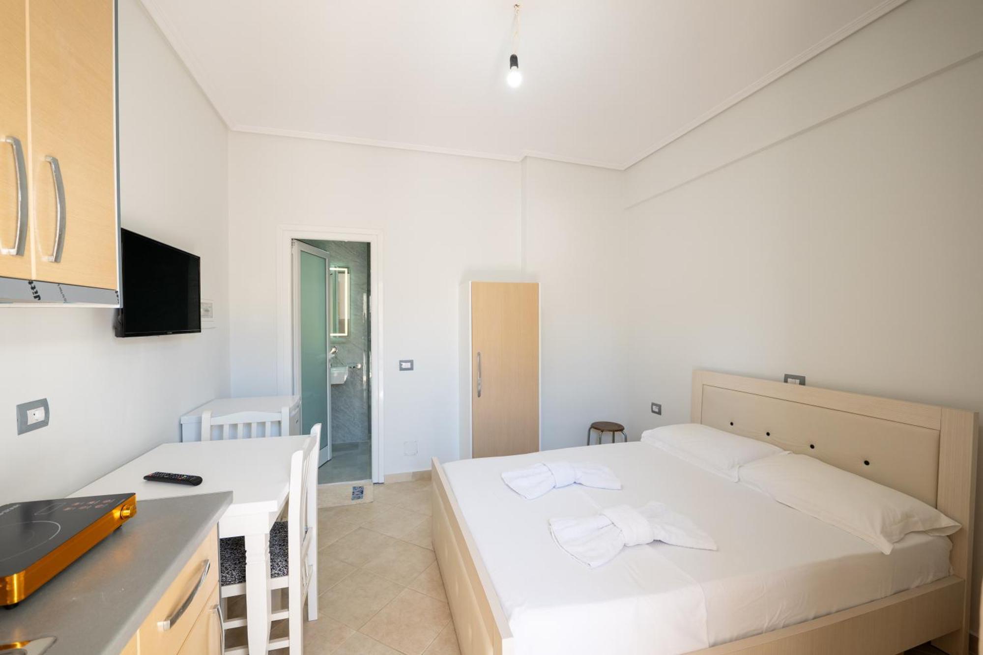 Vila Celi Sarandë Eksteriør bilde