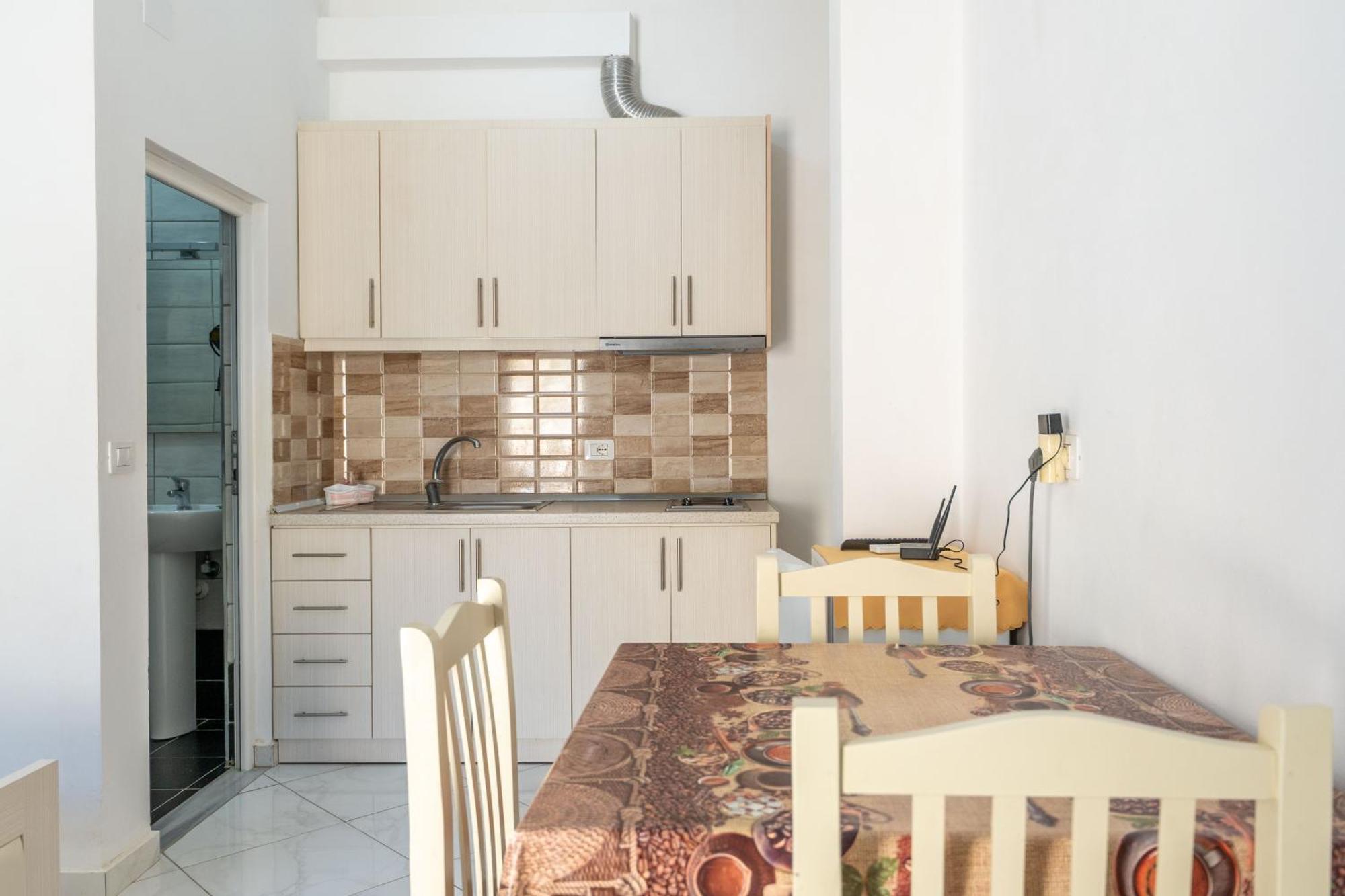 Vila Celi Sarandë Eksteriør bilde