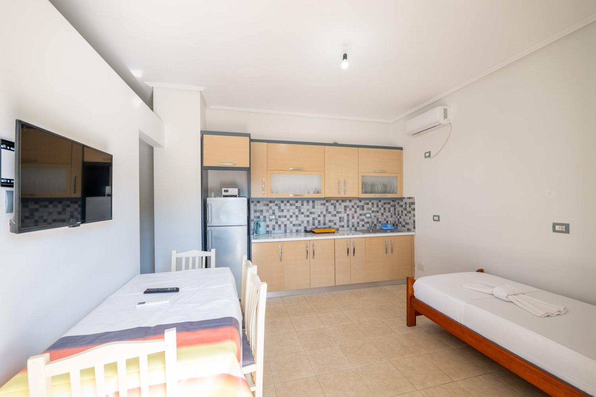 Vila Celi Sarandë Eksteriør bilde