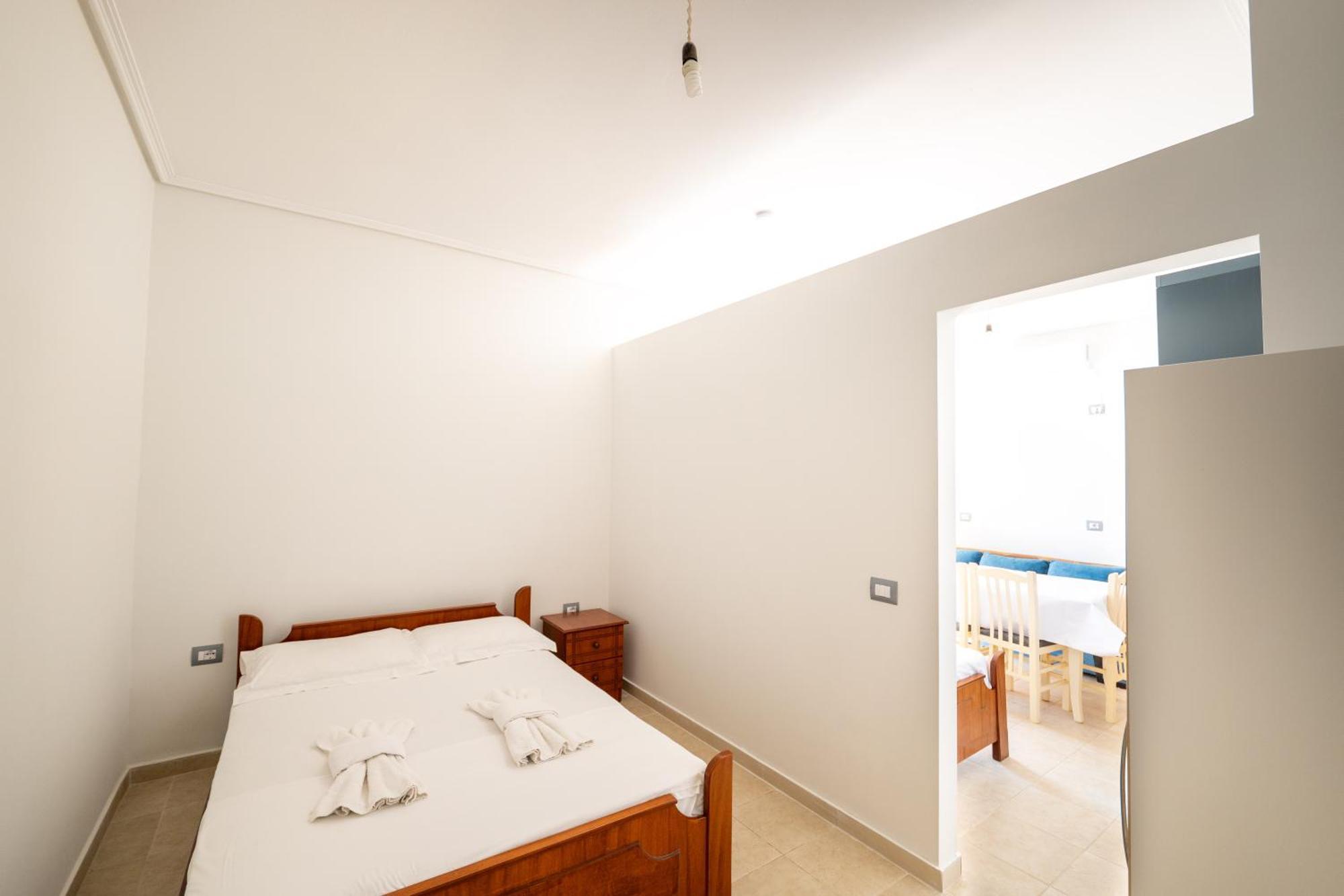 Vila Celi Sarandë Eksteriør bilde