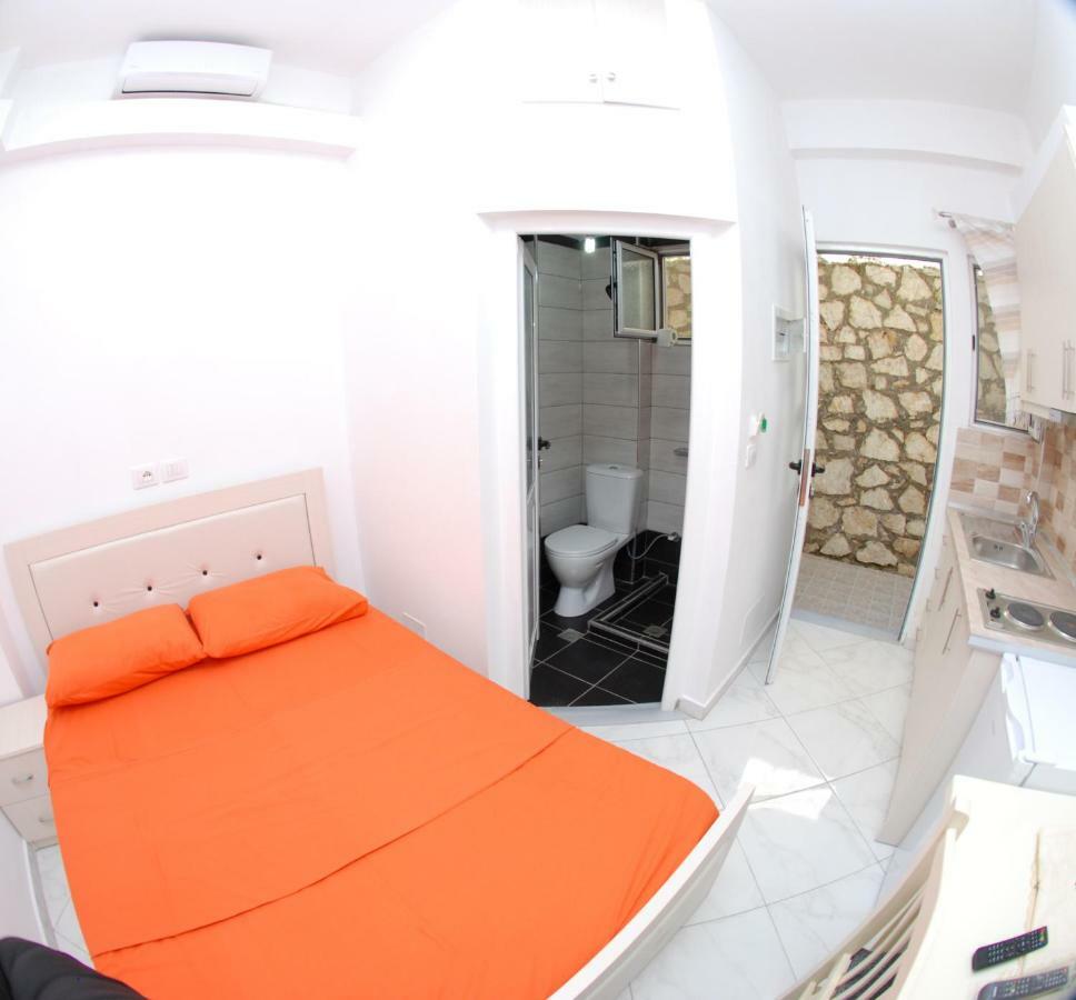 Vila Celi Sarandë Eksteriør bilde